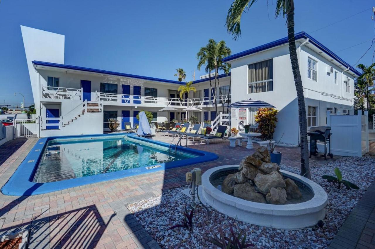 Blue Strawberry By The Sea Hotel Lauderdale-by-the-Sea Екстериор снимка