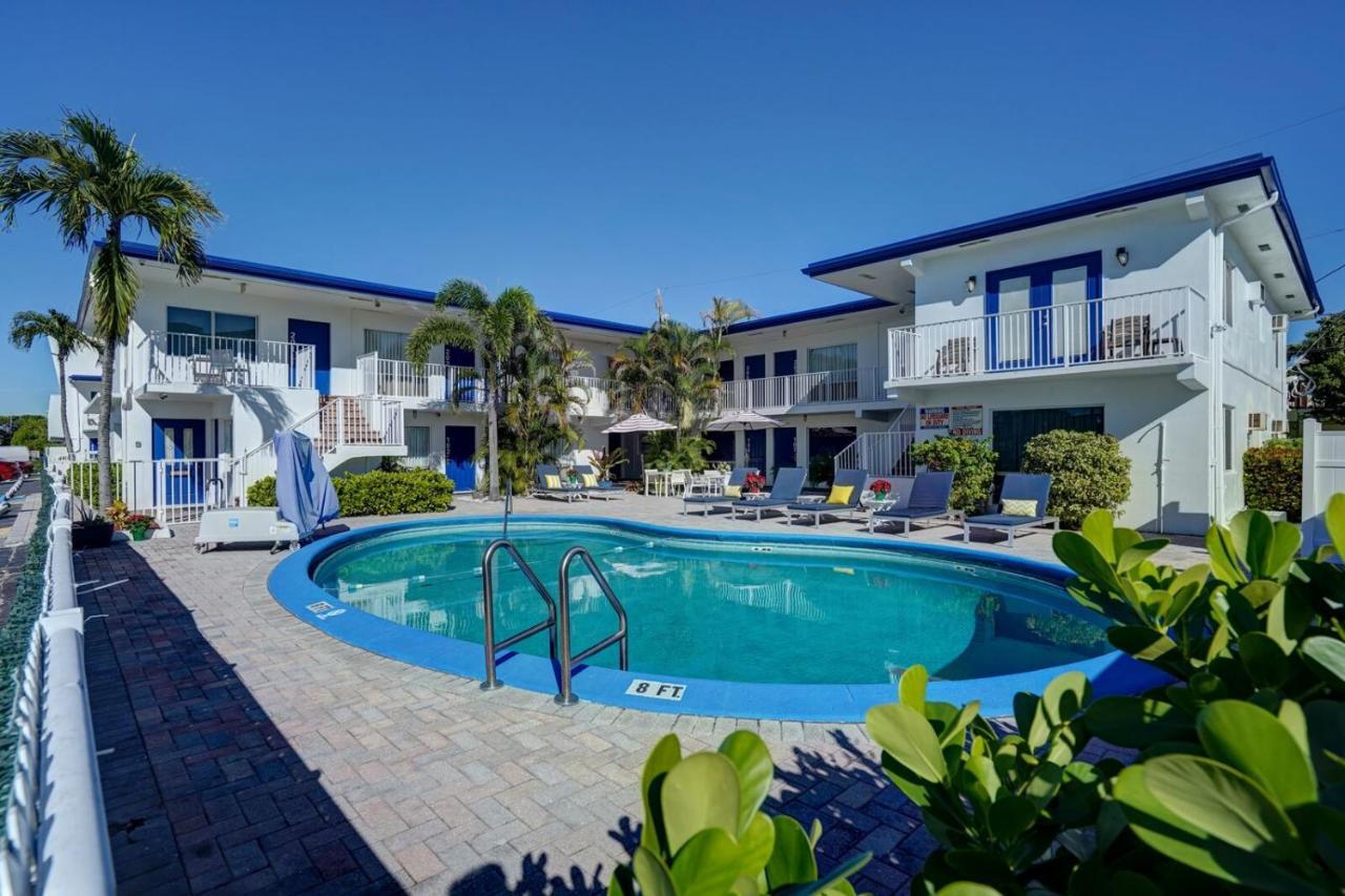 Blue Strawberry By The Sea Hotel Lauderdale-by-the-Sea Екстериор снимка